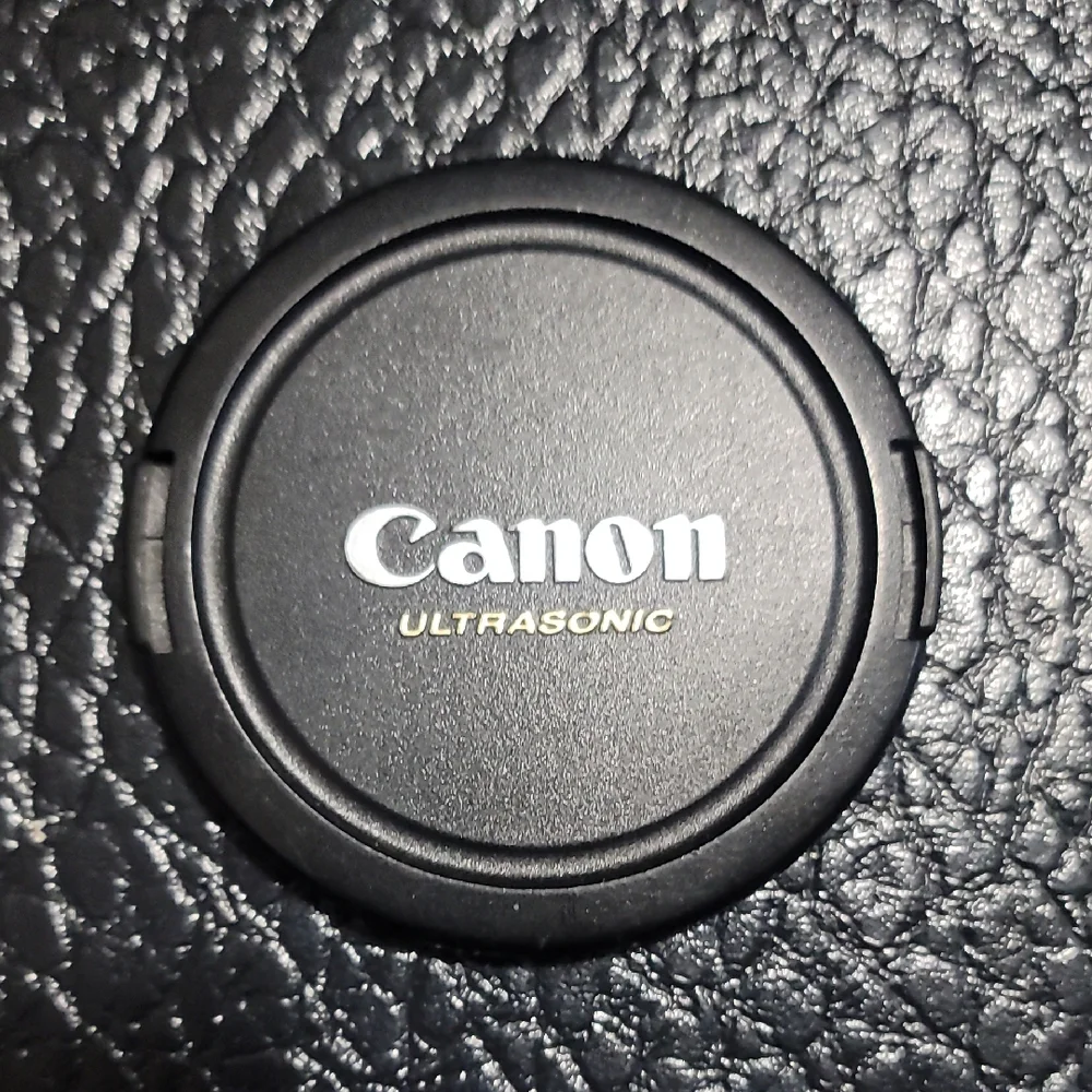 Canon Ultrasonic Black Lens Cap